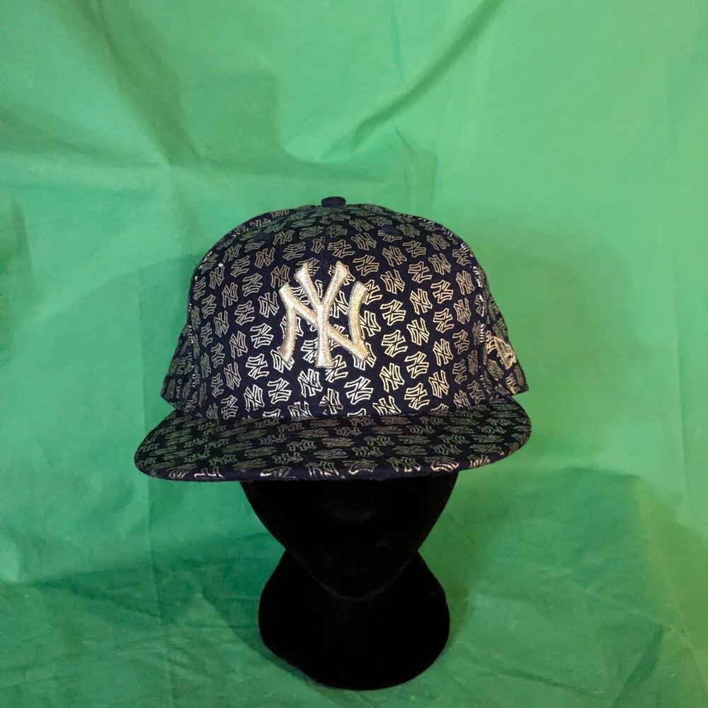 New York Yankees bling cap.